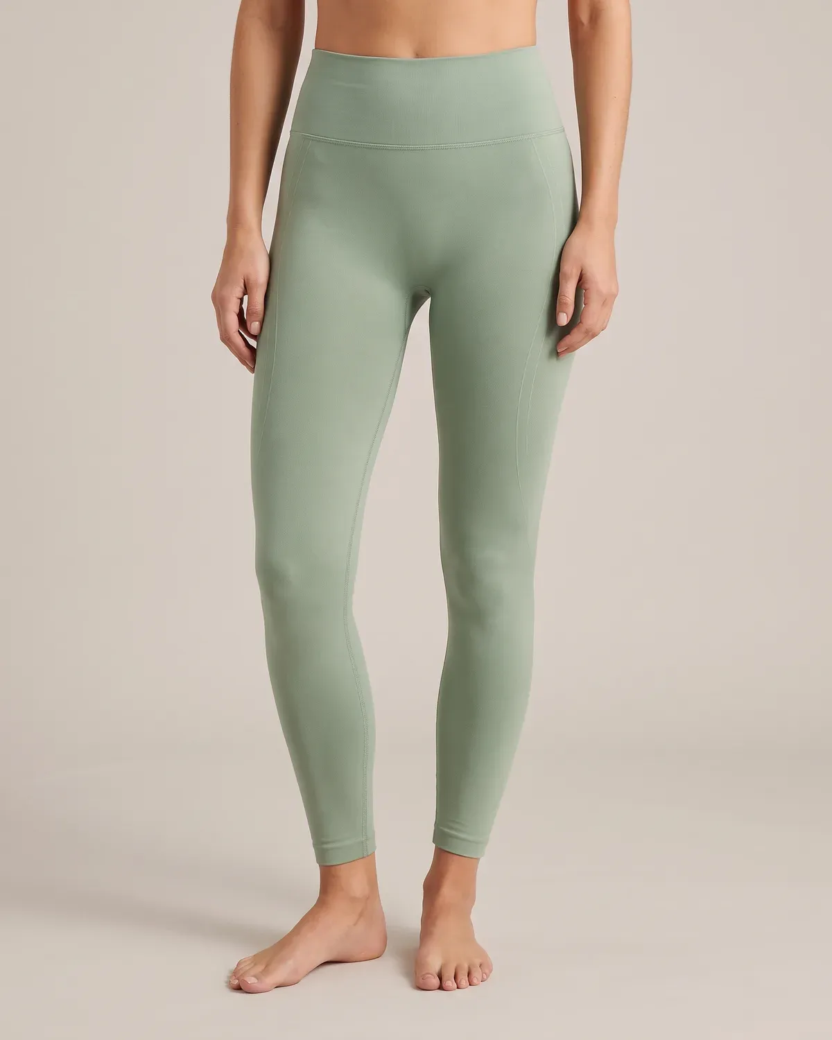 Contour Seamless Legging in Sage, front